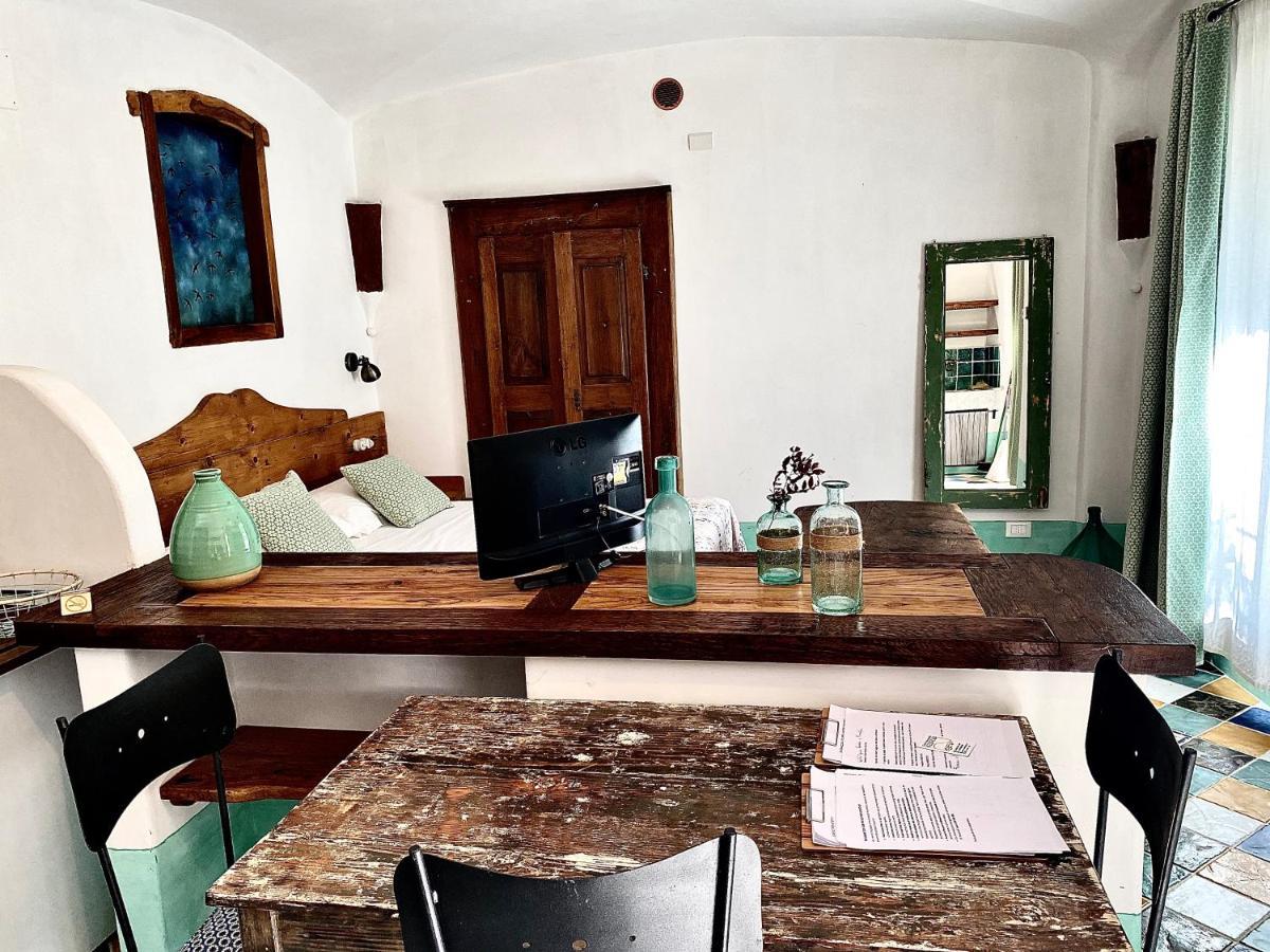 Casa vacanze A lea l'ua Finale Ligure Exterior foto