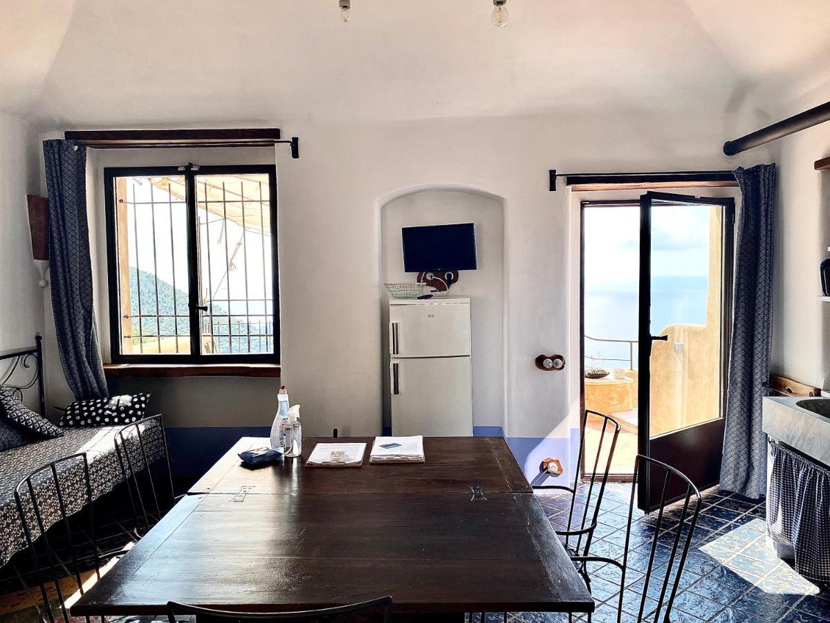 Casa vacanze A lea l'ua Finale Ligure Exterior foto