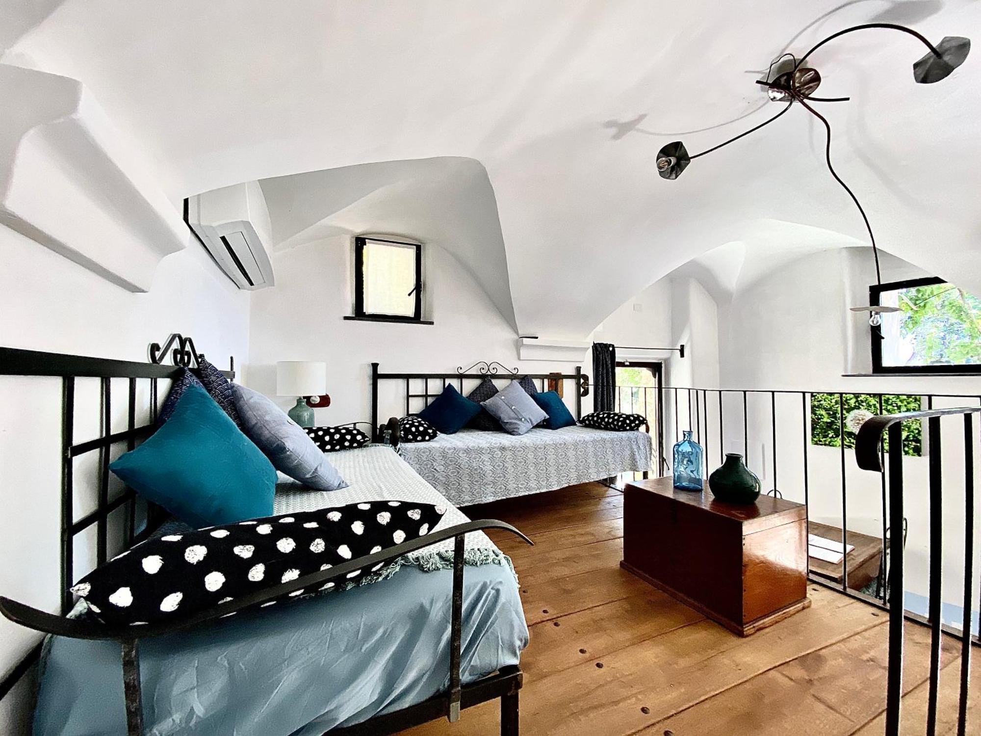 Casa vacanze A lea l'ua Finale Ligure Cameră foto