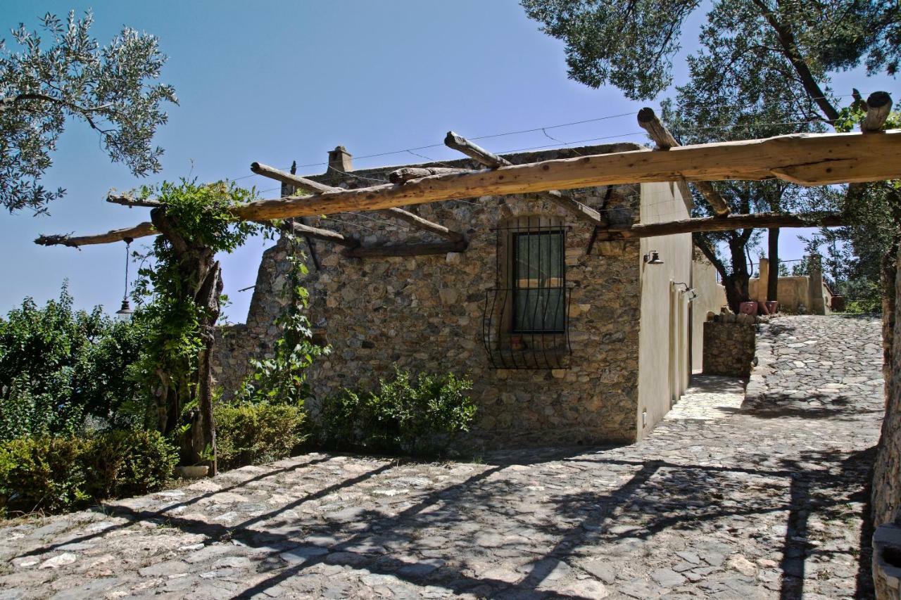 Casa vacanze A lea l'ua Finale Ligure Exterior foto