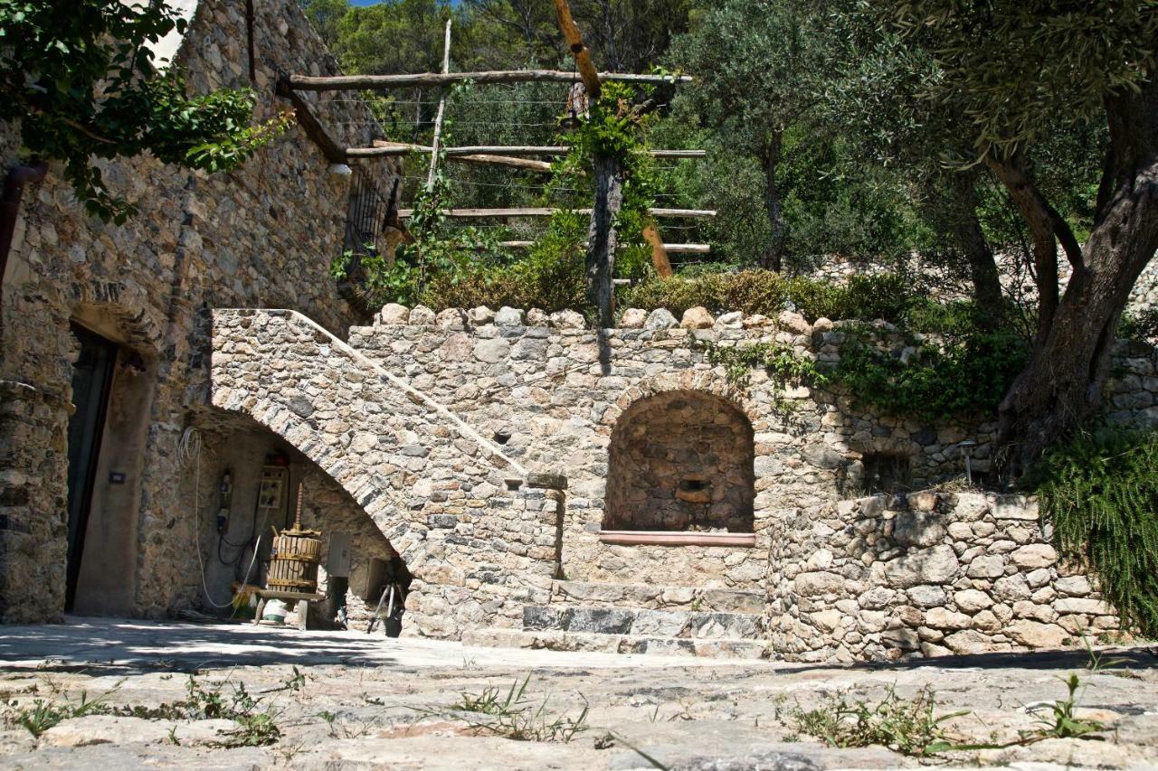 Casa vacanze A lea l'ua Finale Ligure Exterior foto